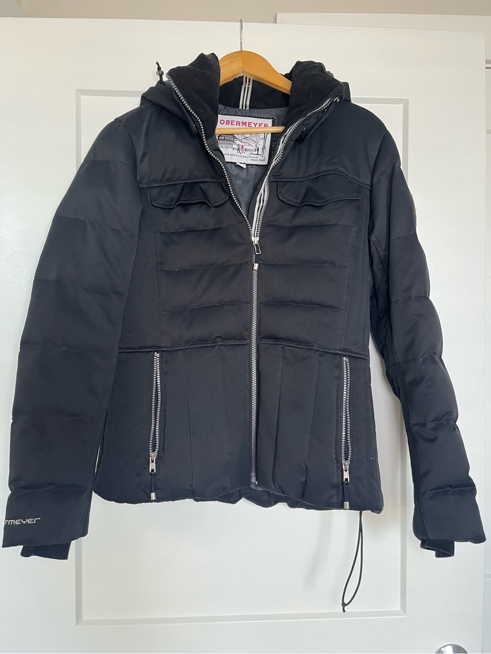 Obermeyer Black Insulated Ski Jacket Womens 10 Hooded Winter Snow Coat